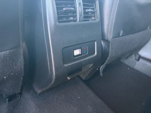 Used 2022 Mitsubishi Outlander SEL image 27