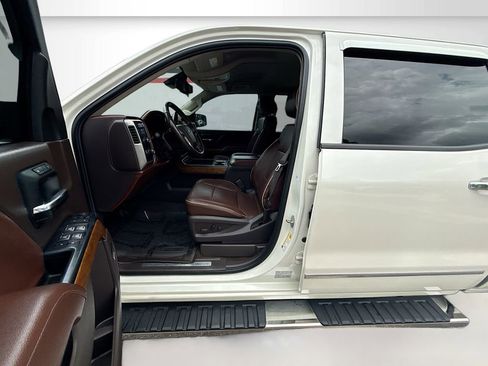 Used 2014 Chevrolet Silverado 1500 High Country w/ High Country Premium Package AWD/4WD image 21