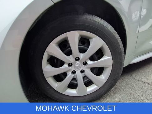 Used 2024 Toyota Corolla LE FWD image 32