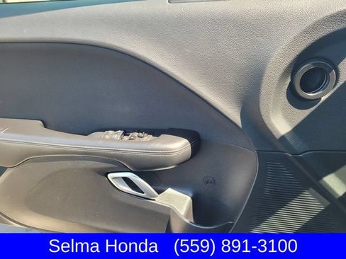 Used 2019 Dodge Challenger SXT w/ Driver Convenience Group RWD image 12