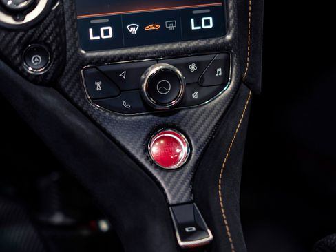 Used 2021 McLaren 765LT RWD image 19