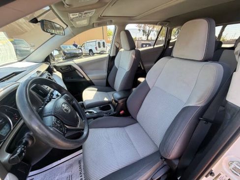 Used 2013 Toyota RAV4 XLE FWD image 15