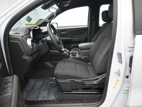 Used 2023 Chevrolet Colorado LT w/ LT Convenience Package RWD image 11