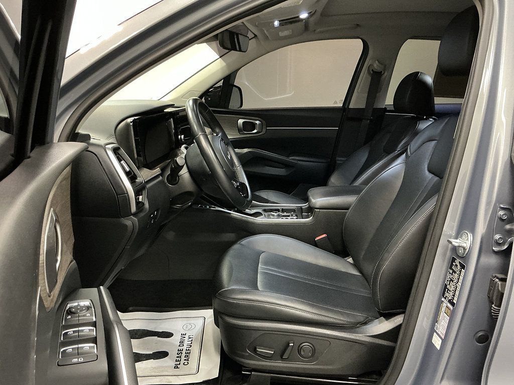 Used 2023 Kia Sorento X-Line EX AWD/4WD image 8