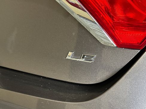 Used 2017 Toyota Camry LE FWD image 45