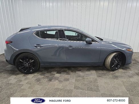 Used 2021 MAZDA MAZDA3 s AWD/4WD image 2