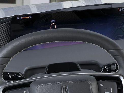 New 2025 Lincoln Navigator Reserve image 13