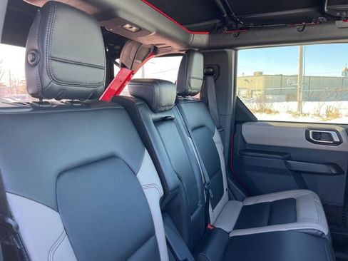 Used 2024 Ford Bronco Wildtrak image 22