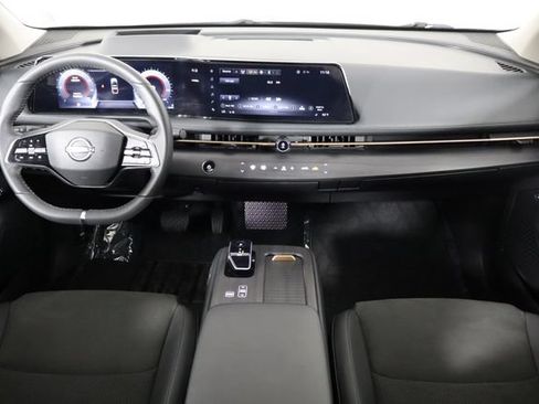 Used 2024 Nissan Ariya AWD image 13