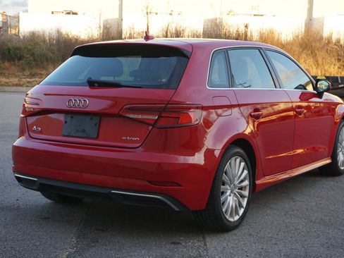 Used 2018 Audi A3 e-tron Premium Plus w/ Technology Package image 6