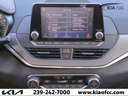 Used 2024 Nissan Altima 2.5 SR image 15