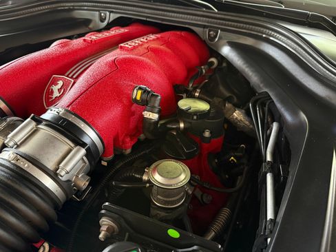 Used 2012 Ferrari California RWD image 43