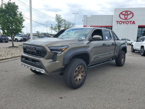 New 2026 Toyota Tacoma 4x4 Double Cab Hybrid image 2