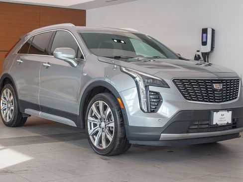 Used 2023 Cadillac XT4 Premium Luxury w/ Enhanced Visibility Package image 5
