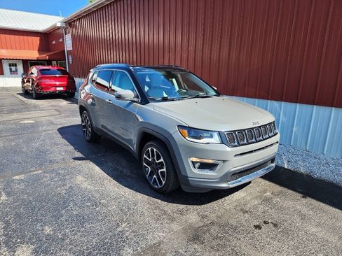 Used 2019 Jeep Compass Limited w/ Safety & Security Group AWD/4WD image 26