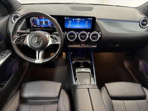 Used 2025 Mercedes-Benz GLA 250 4MATIC image 17