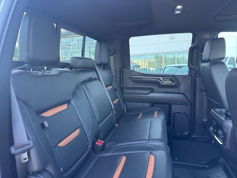 Used 2023 GMC Sierra 1500 AT4 w/ AT4 Preferred Package image 22