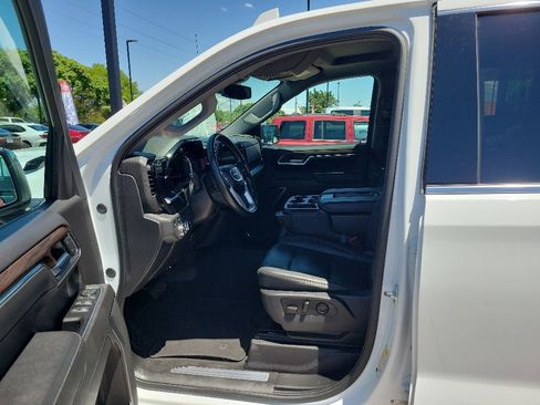 Used 2025 GMC Sierra 1500 SLT AWD/4WD image 10