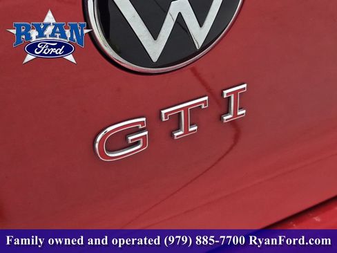 Used 2024 Volkswagen GTI SE FWD image 8