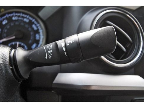 Used 2020 Toyota Tacoma SR5 image 16