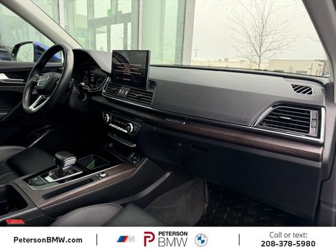 Used 2022 Audi Q5 e Premium w/ Convenience Package AWD/4WD image 19