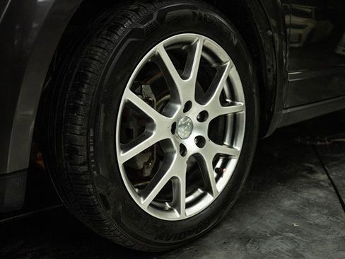 Used 2017 Dodge Journey GT image 3