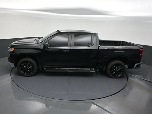 Used 2024 Chevrolet Silverado 1500 LT AWD/4WD image 17