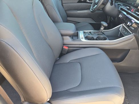 Certified 2026 Kia Carnival SX Prestige image 22