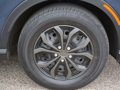 Used 2025 Honda CR-V LX image 33