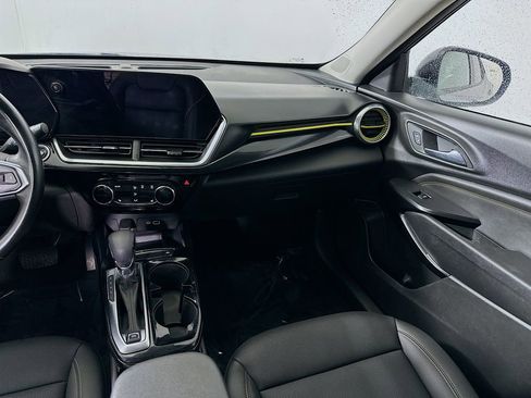 Used 2024 Chevrolet Trax ACTIV w/ Sunroof Package image 19