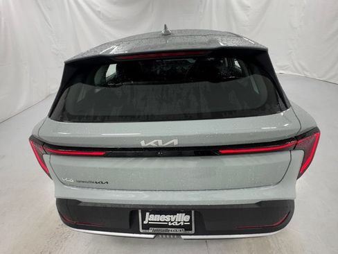 New 2026 Kia K4 EX FWD image 4