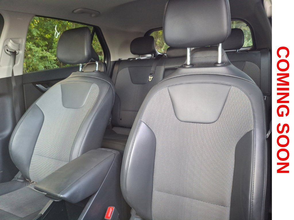 Used 2023 Kia Niro EX Touring FWD image 13