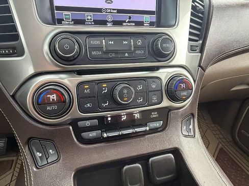 Used 2017 Chevrolet Tahoe LT w/ LT Signature Package image 34