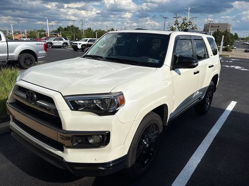 Used 2019 Toyota 4Runner Limited AWD/4WD image 2