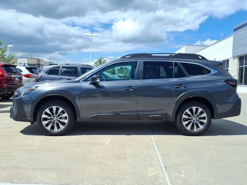 Certified 2025 Subaru Outback Limited AWD/4WD image 10