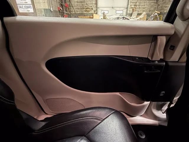 Used 2022 Chrysler Pacifica Touring-L FWD image 21