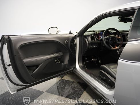Used 2023 Dodge Challenger SRT Hellcat RWD image 37
