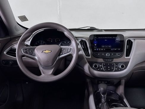 Used 2023 Chevrolet Malibu LT FWD image 12