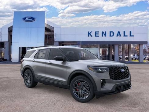 Used 2026 Ford Explorer ST-Line w/ ST-Line Street Pack AWD/4WD image 7