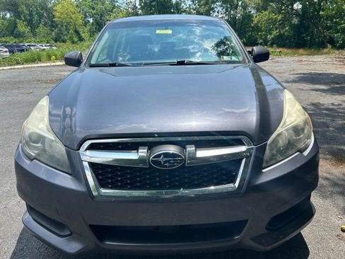 Used 2014 Subaru Legacy 2.5i Premium w/ Popular Package #1 AWD/4WD image 9