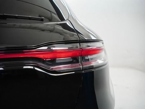 Used 2024 Porsche Macan S image 12
