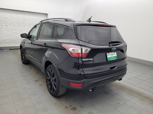 Used 2018 Ford Escape SE w/ SE Sport Appearance Package image 5
