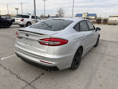Used 2019 Ford Fusion SE w/ Equipment Group 151A image 9