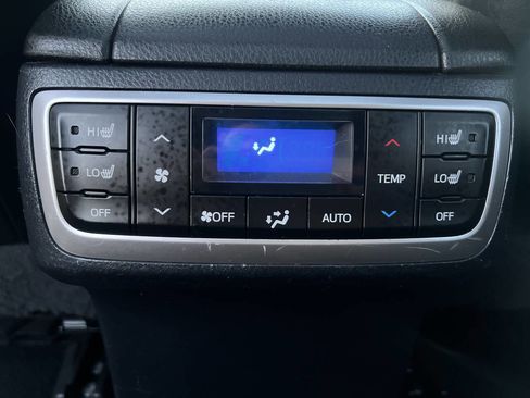 Used 2014 Toyota Highlander Limited Platinum AWD/4WD image 27