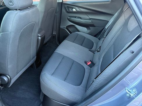 Used 2023 Chevrolet Bolt LT image 32