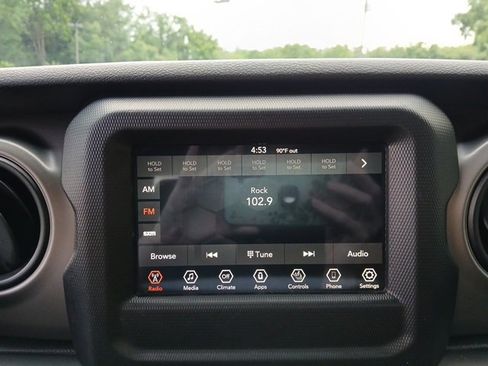 Certified 2020 Jeep Gladiator Sport w/ Quick Order Package 24S image 18