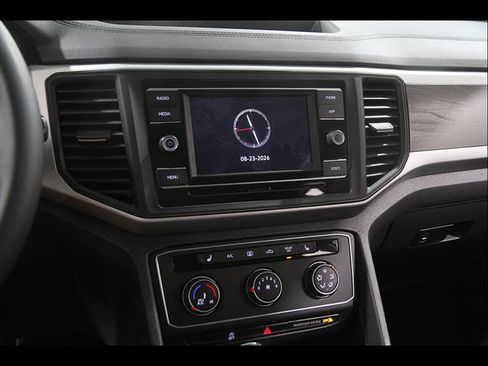 Used 2023 Volkswagen Atlas SE AWD/4WD image 9