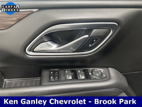 Used 2021 Chevrolet Suburban LT image 8