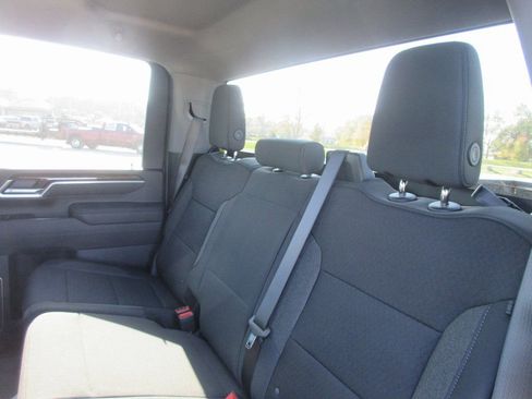 New 2026 GMC Sierra 3500 SLE w/ SLE Value Package image 15