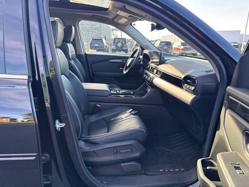 Certified 2025 Honda Pilot Elite image 42